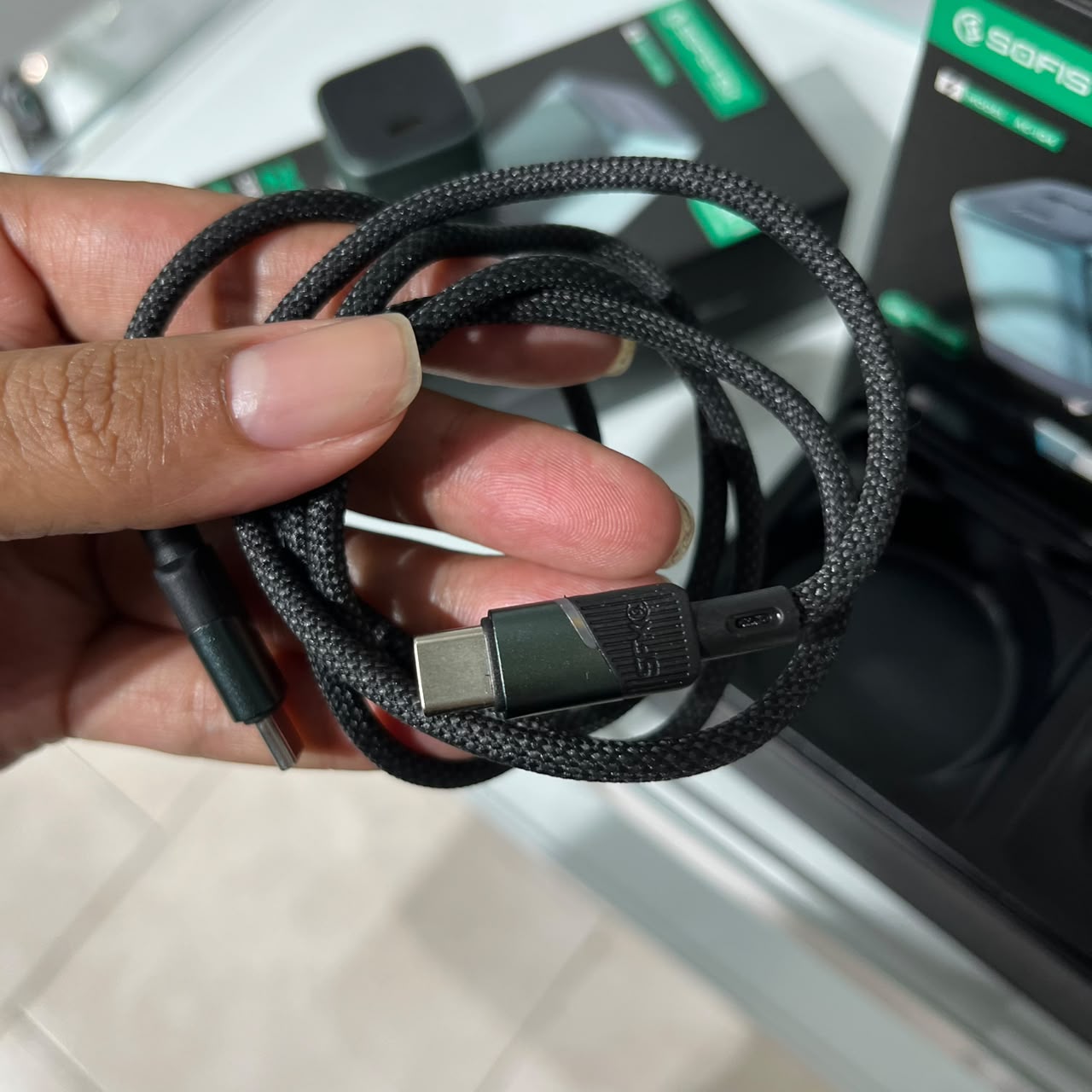 Cargador AC-IQ 6 de 25W USB-C a USB-C