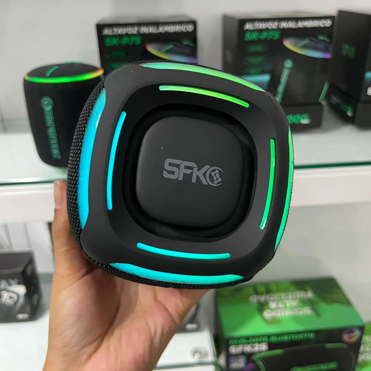 Parlante portátil SK-P300