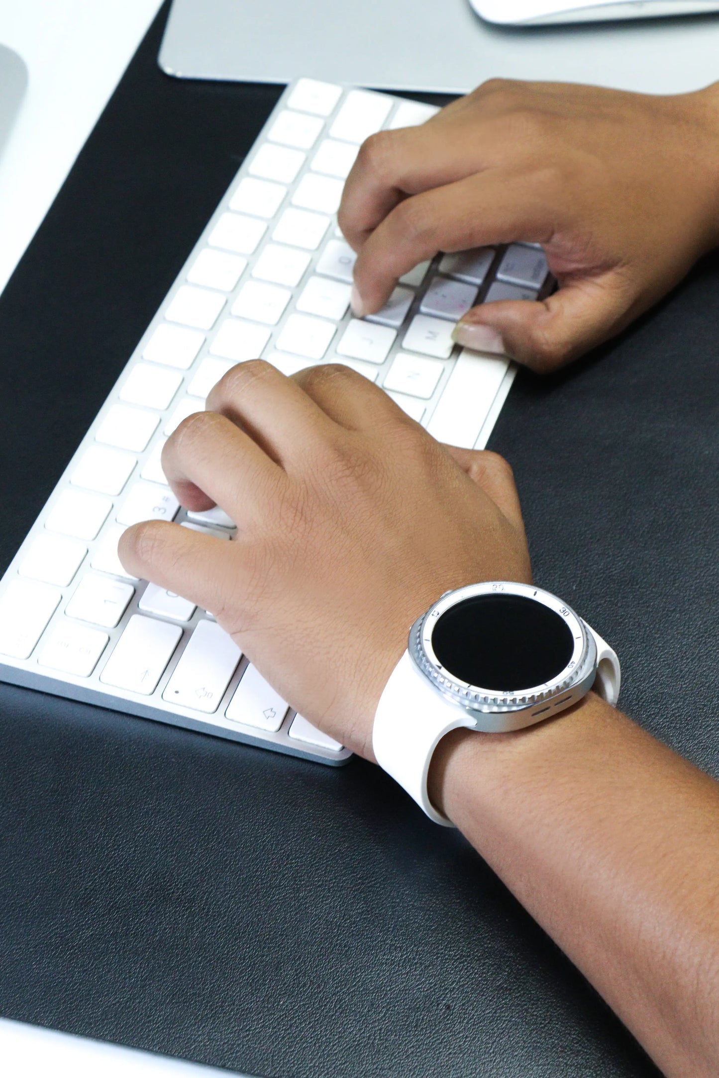 Smartwatch SK-W8R